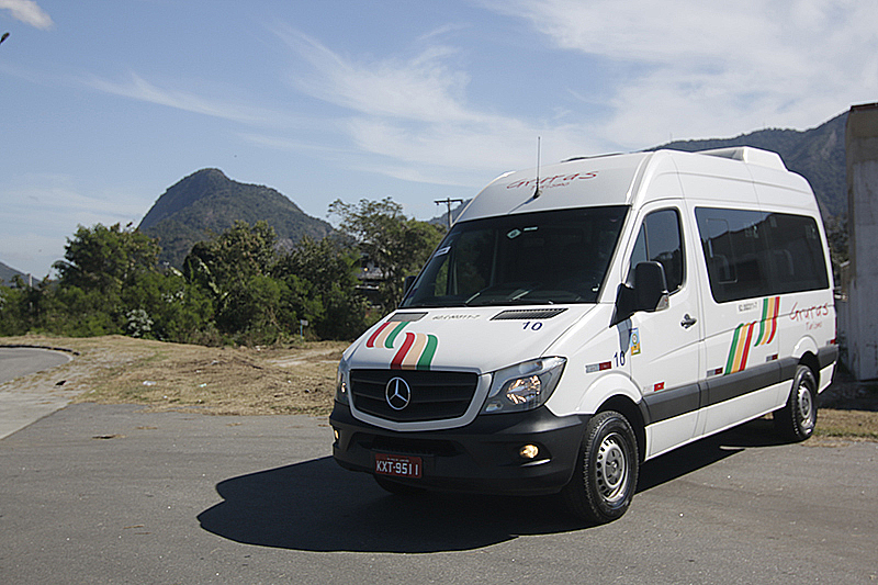 VAN EXECUTIVA 15 LUGARES.JPG