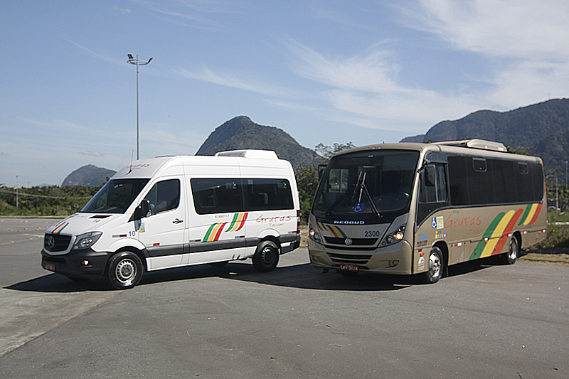 VAN 15 LUGARES E MICRO-ÈNIBUS DE 26 LUGARES.JPG